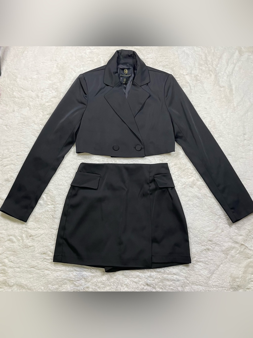 House of Harlow 1960 Black Cropped Blazer & Mini Skirt Set
